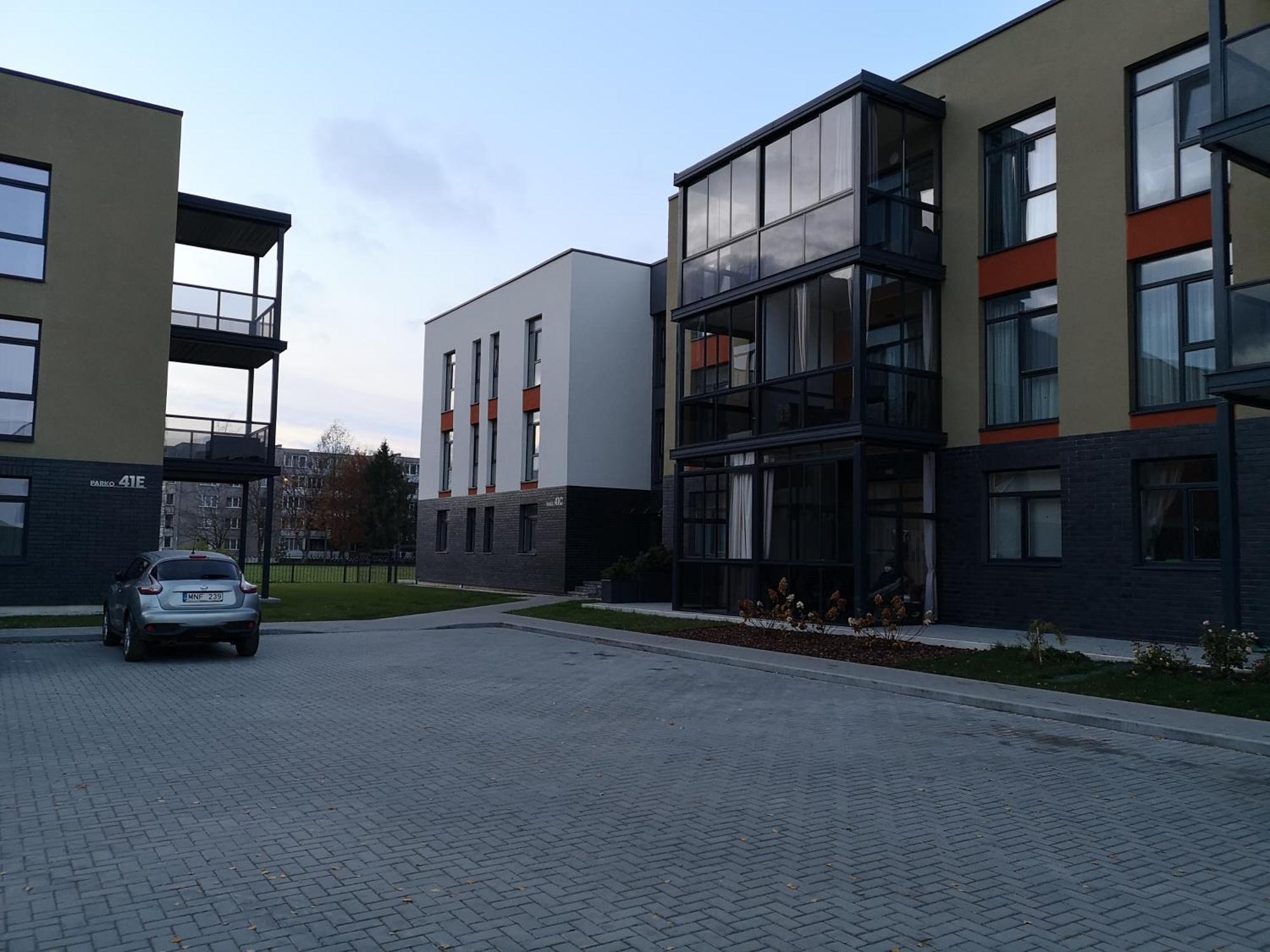 Parko Rezidencija Apartments - Self Check-In Panevėžys Екстериор снимка